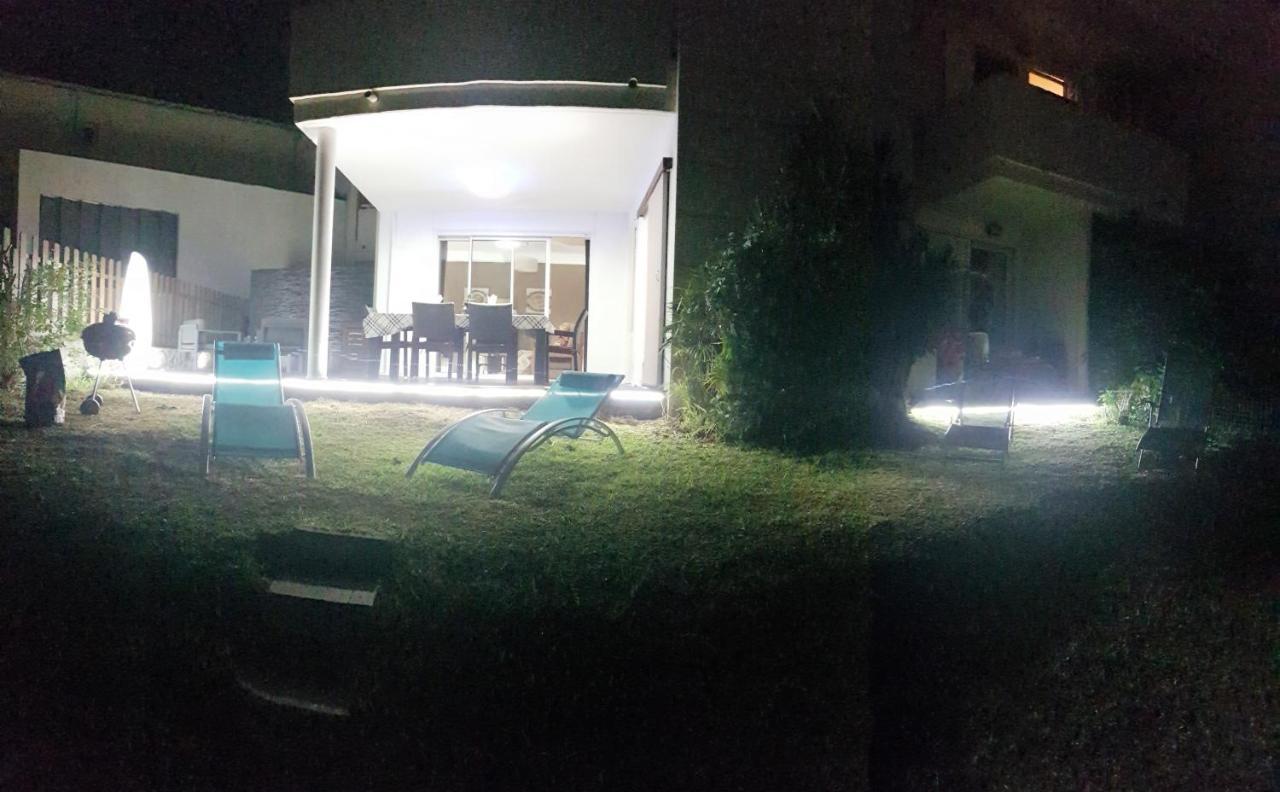 T2 Classe 4 Etoiles Avec Jardin, Piscine, Vue Mer A Saint-Gilles-Les-Bains エクステリア 写真