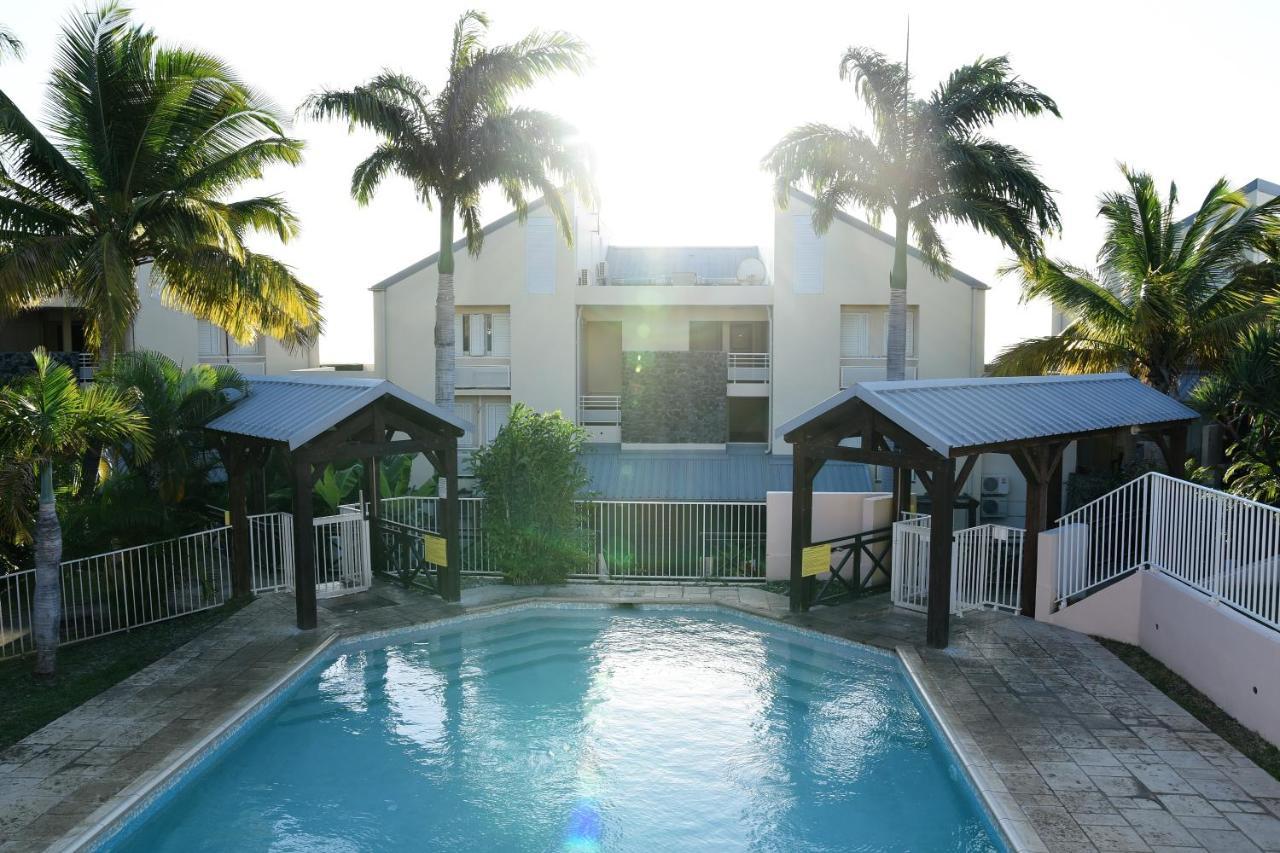 T2 Classe 4 Etoiles Avec Jardin, Piscine, Vue Mer A Saint-Gilles-Les-Bains エクステリア 写真