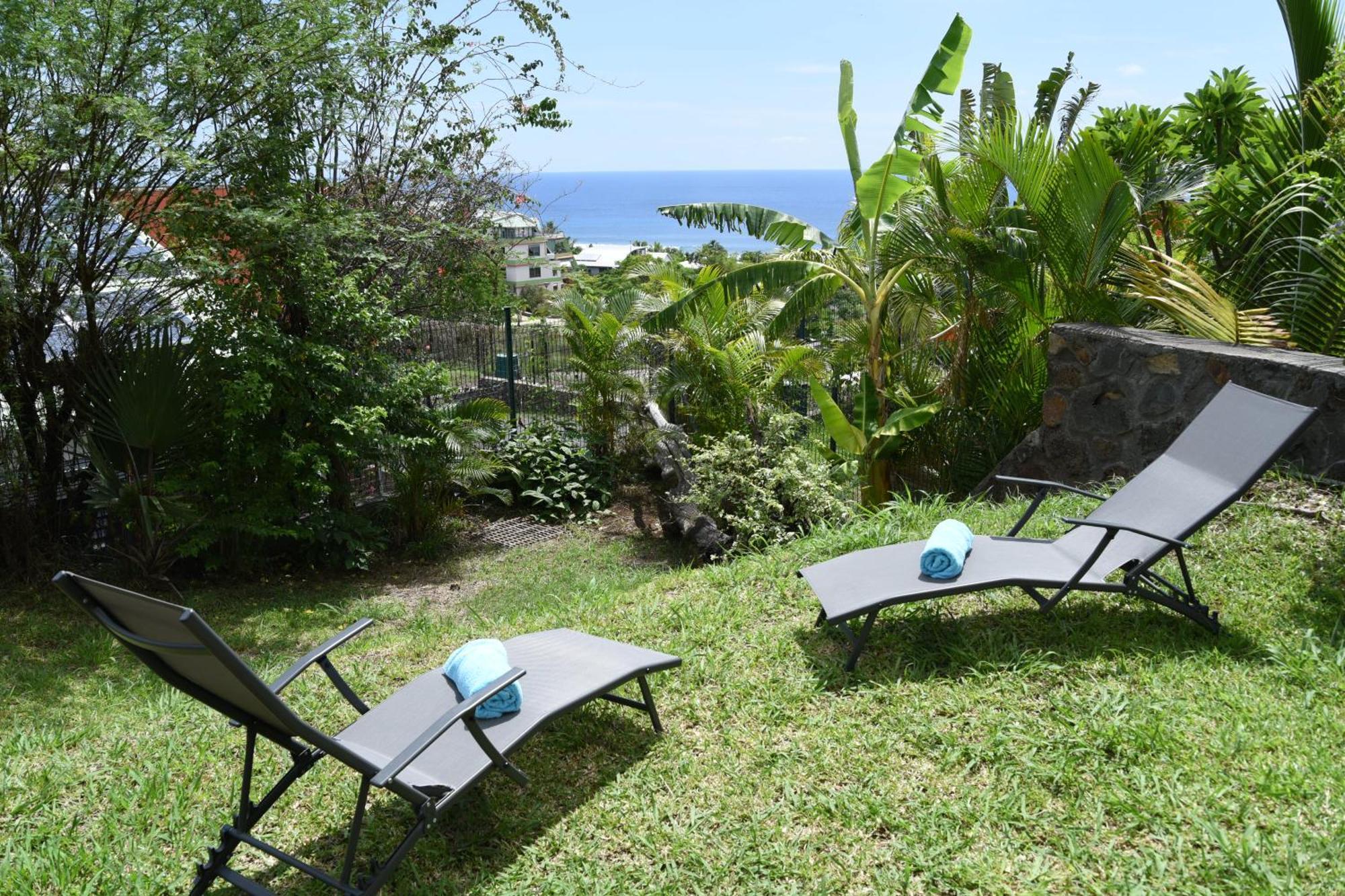 T2 Classe 4 Etoiles Avec Jardin, Piscine, Vue Mer A Saint-Gilles-Les-Bains エクステリア 写真